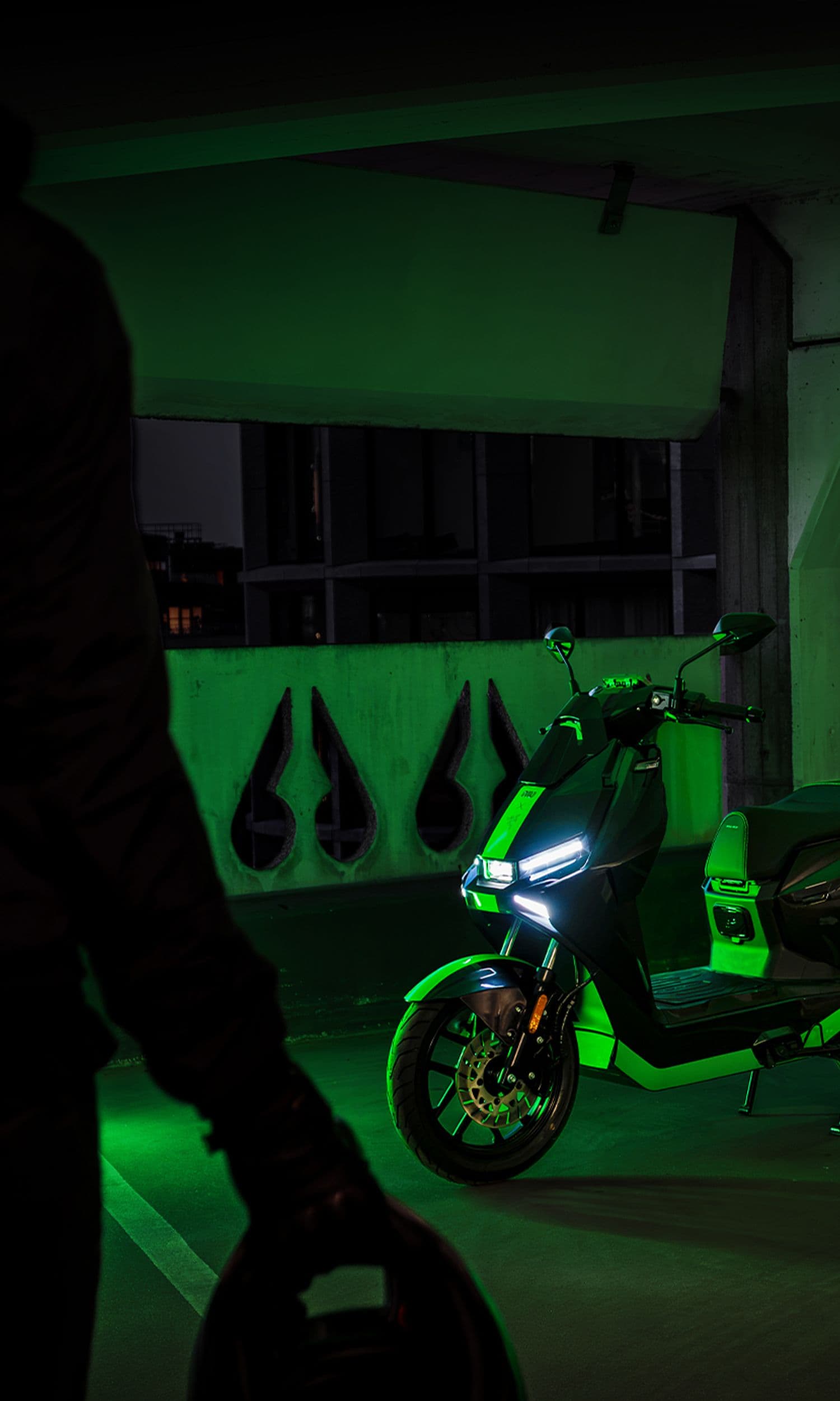 NIU FQiX Razer Edition en exposicion